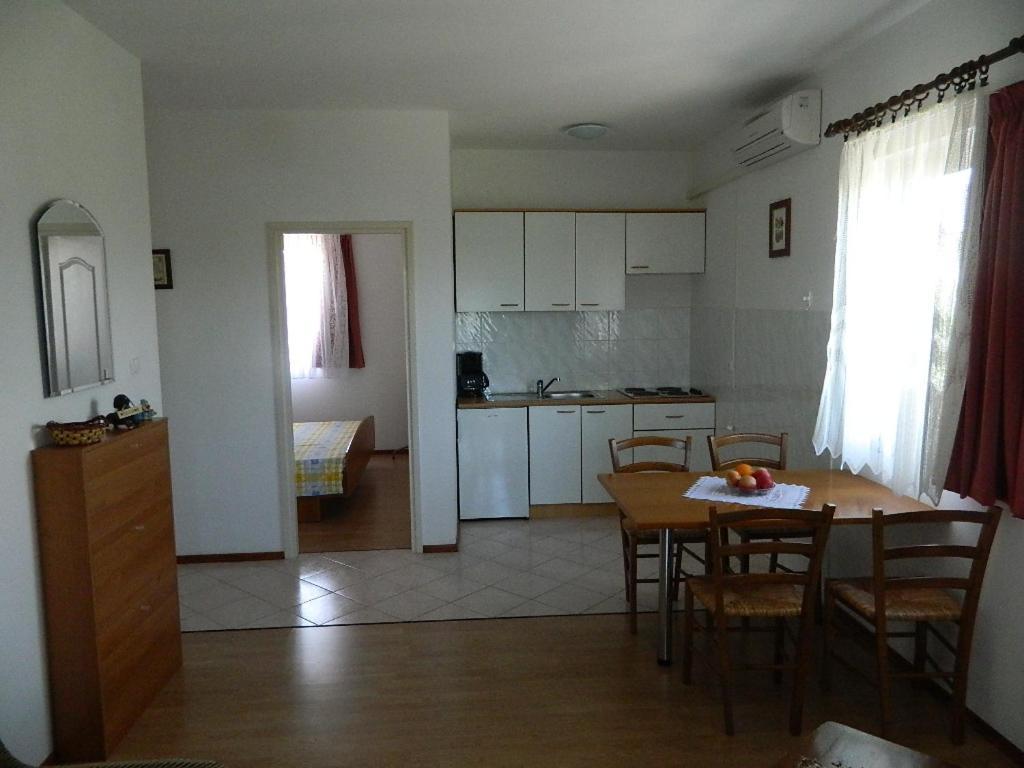 Apartments Skender Čižići Extérieur photo
